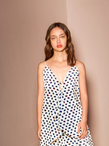 lauren top zoom-