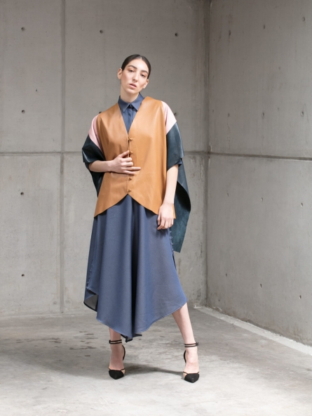 STEVIE CAPE EXTRA -