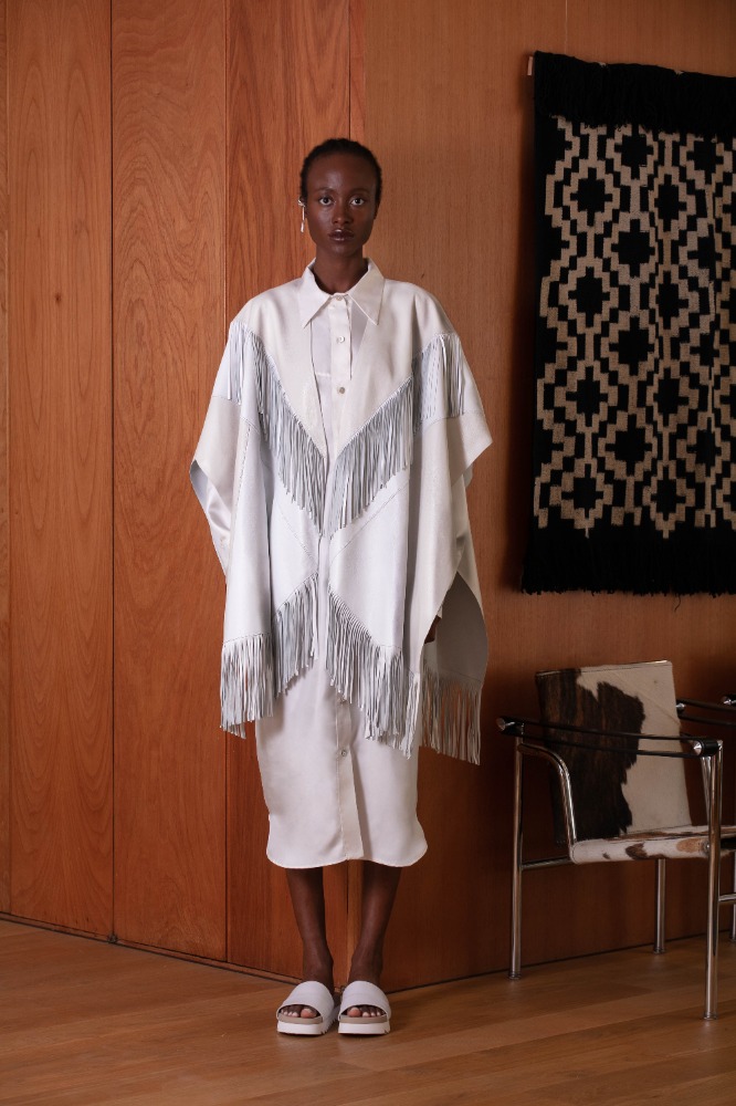 LEATHER PONCHO WHITE