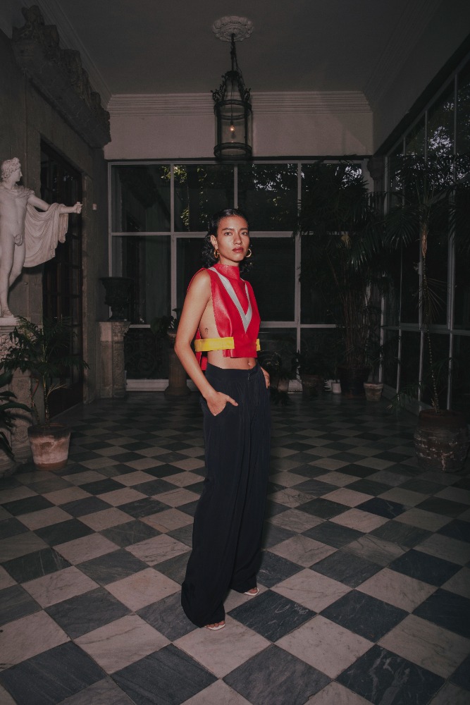 LEATHER CUADRO TOP- 2 AVAILABLE COLORS