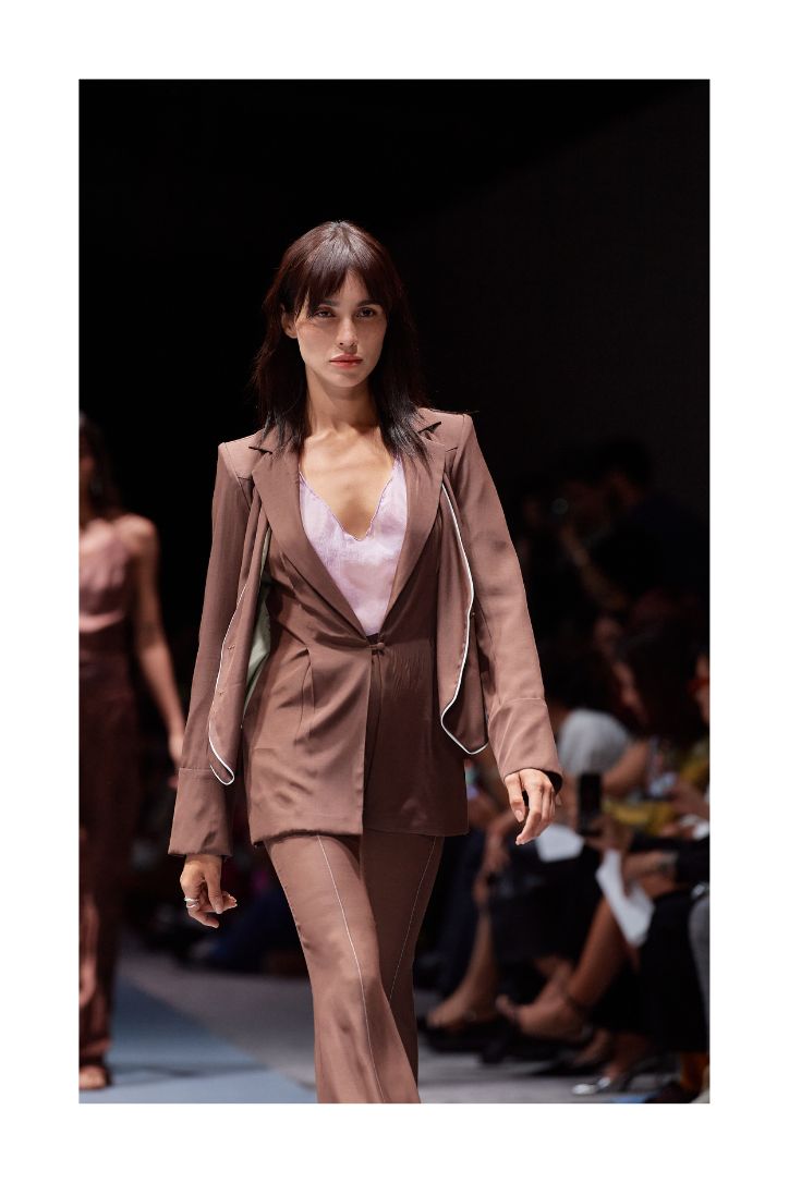 FITTED BROWN BLAZER WITH VEST